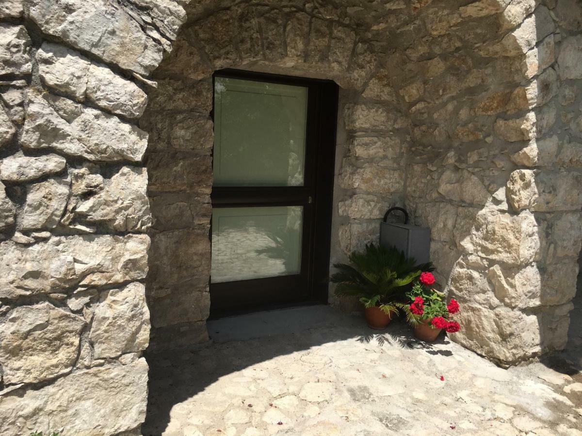 Casa Sarlo Aparthotel Petina Exterior foto