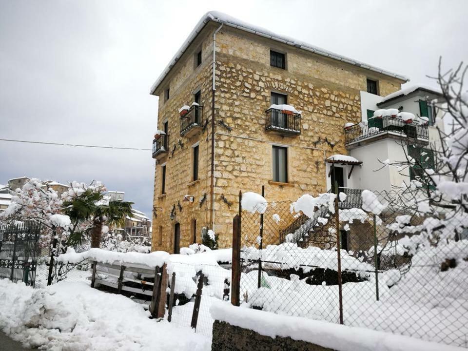 Casa Sarlo Aparthotel Petina Exterior foto
